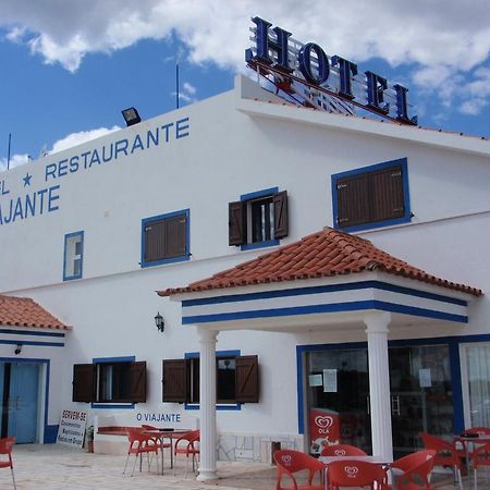 "O Viajante" Low Cost Hotel เอสเตรมอซ ภายนอก รูปภาพ