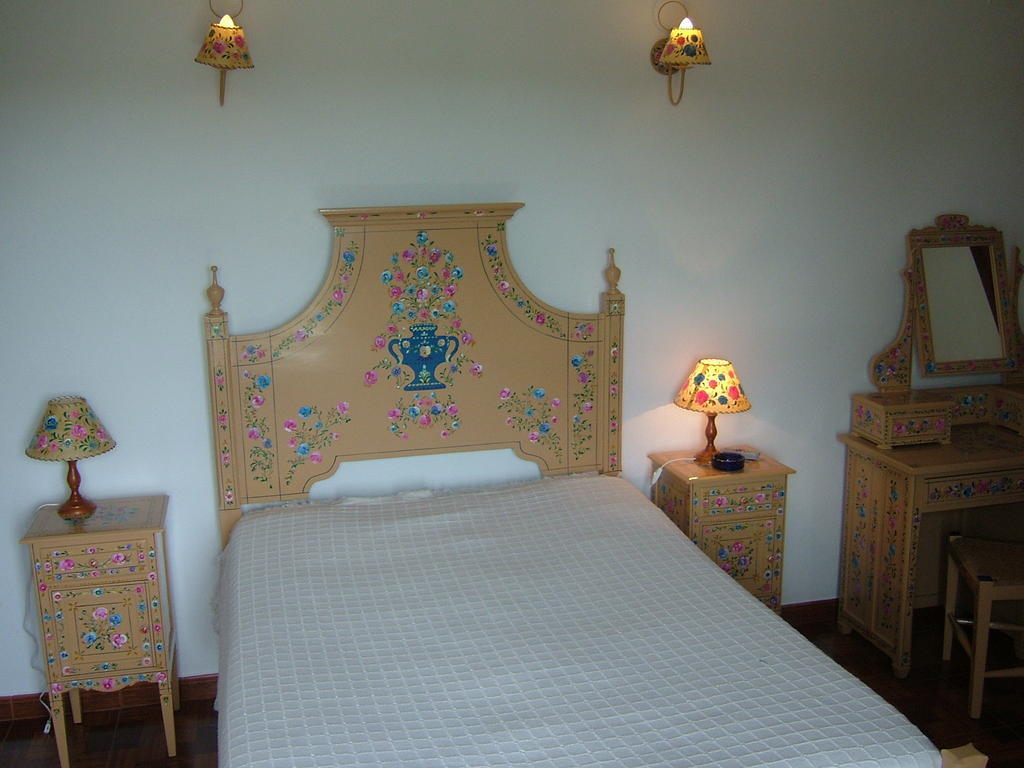 "O Viajante" Low Cost Hotel เอสเตรมอซ ห้อง รูปภาพ